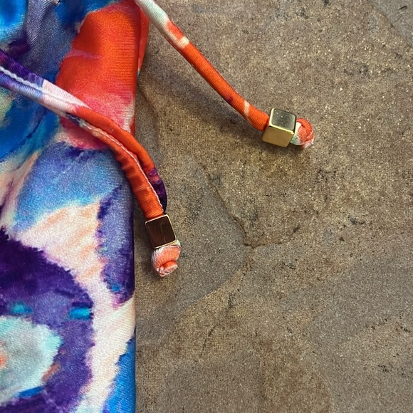 NWT PatBO Violet Plunge One piece Swimsuit Floral Print Halter Red Blue Medium - Picture 7 of 9